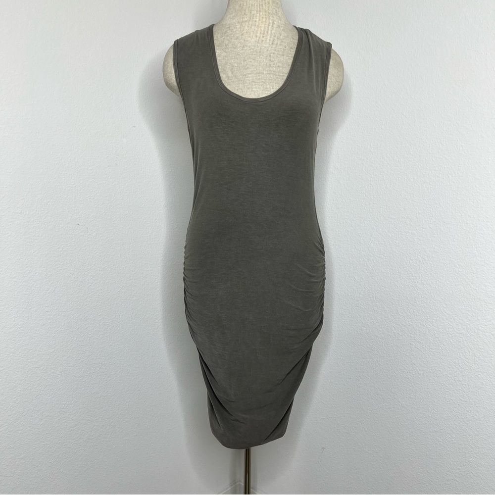 🔹 James Perse Tank Dress